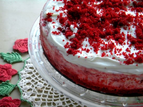 red-velvet-cheesecake