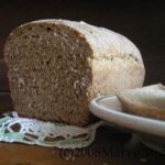 sliced whole wheat and oatmeal bread