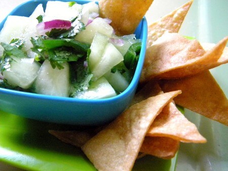 honey dew salsa is light and fresh|restlesschipotle.com