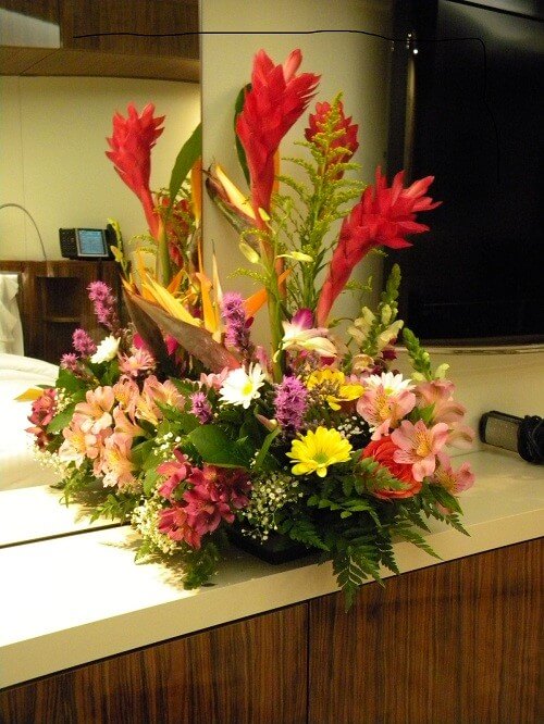 flowers on norwegian epic