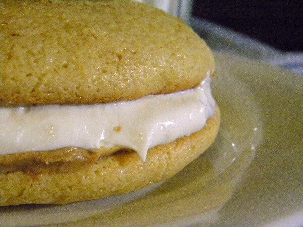 fluffernutter whoopie pies