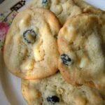 blueberry white chocolate cookies are delicious|reslesschipotle.com