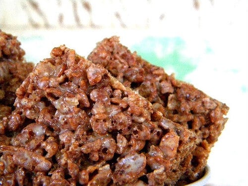 Kahlua Krispies are perfect for adult snacking! From RestlessChipotle.com