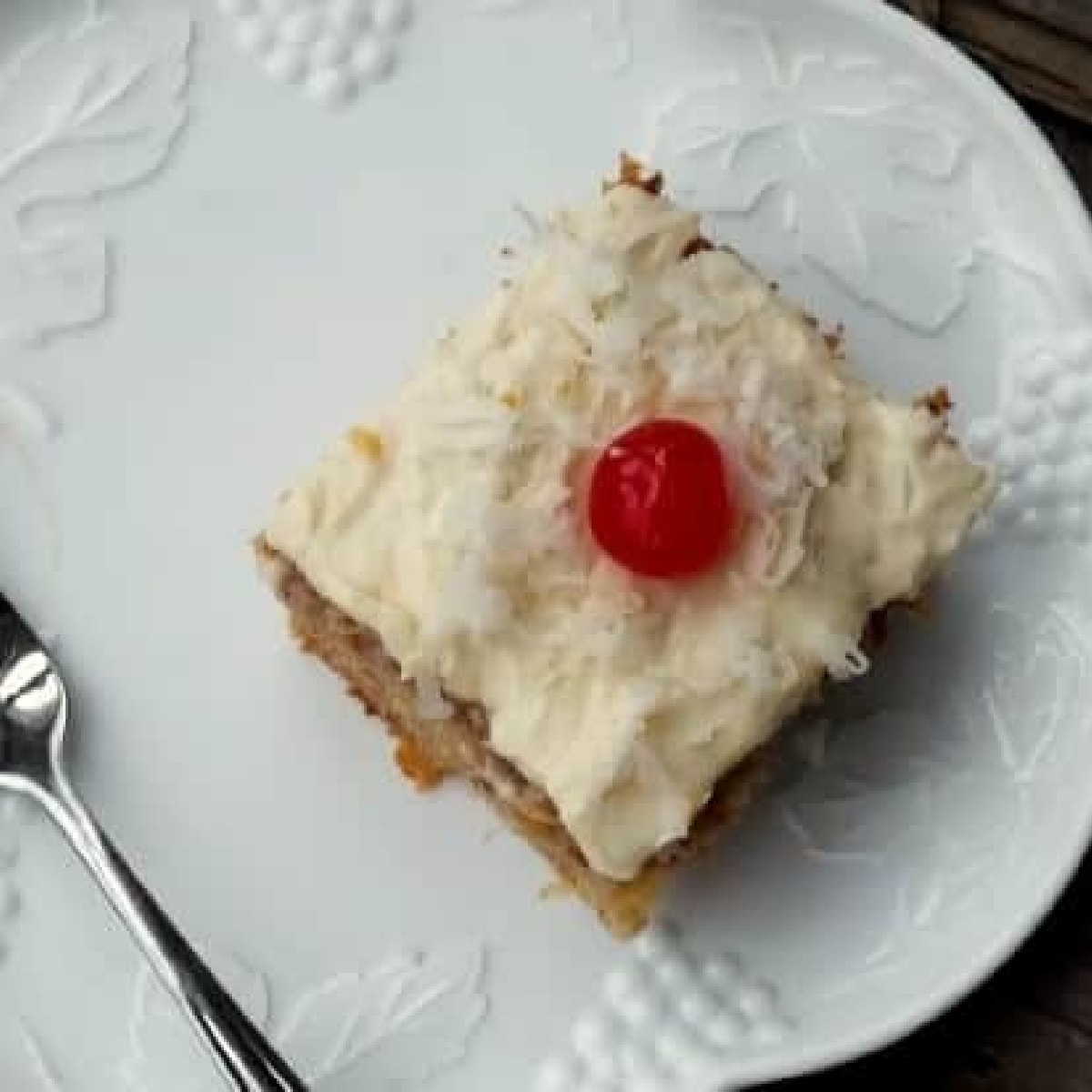 Overhead view of cake.