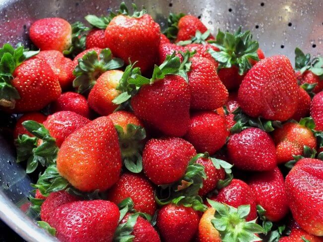 strawberries for strawberry and cream tart