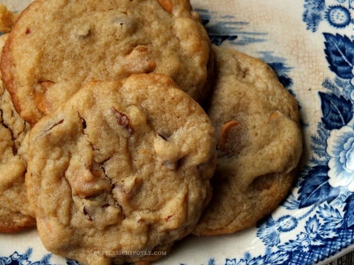 butter-pecan-cookies|restlesschipotle.com