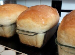 3 loaves of finished bread.