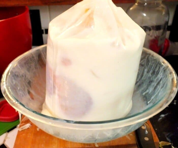 Marinating buttermilk brined chicken in a bag makes it tender|restlesschipotle.com