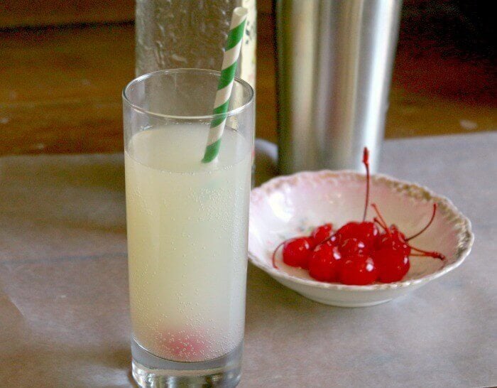 classic tom collins recipe horizontal