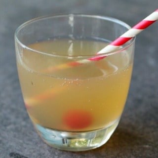 A fizzy St. Germain cocktail... slightly sweet, slightly tangy, and really good. From RestlessChipotle.com