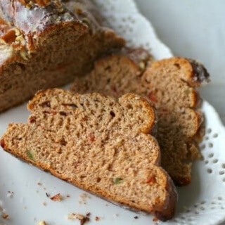 This Viennese Christmas bread recipe is full of flavor -- a unique yeast bread and a fabulous gift for the holidays. From Restlesschipotle.com