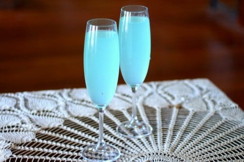 Tiffany Blue Sparkler is an easy cocktail recipe that works for any romantic or feminine occasion. From RestlessChipotle.com