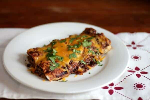 Supereasybeefenchiladas bestofallyoucanmakethemaheadorfreezethem!FromRestlessChipotle.com