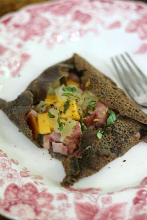 These ham and cheese crepes are easy to make and so much like the ones I loved in Normandy! From RestlessChipotle.com