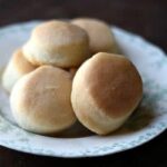 Thisangelbiscuitsrecipeissoeasy youcanevenmakeitaheadandkeepthedoughinthefridge!FromRestlessChipotle.com