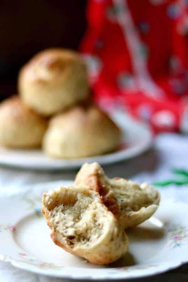 These easy cheese dinner rolls go together fast. The freeze well, too! From RestlessChipotle.com