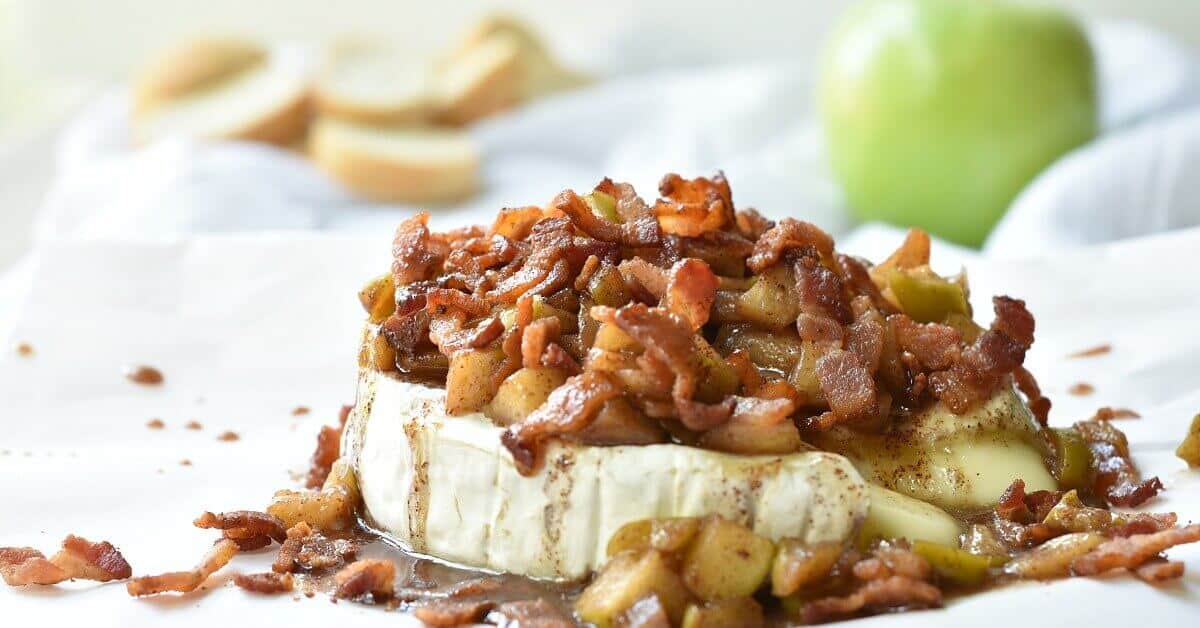 Baked Brie Cheese Appetizer with Apples and Bacon Restless Chipotle
