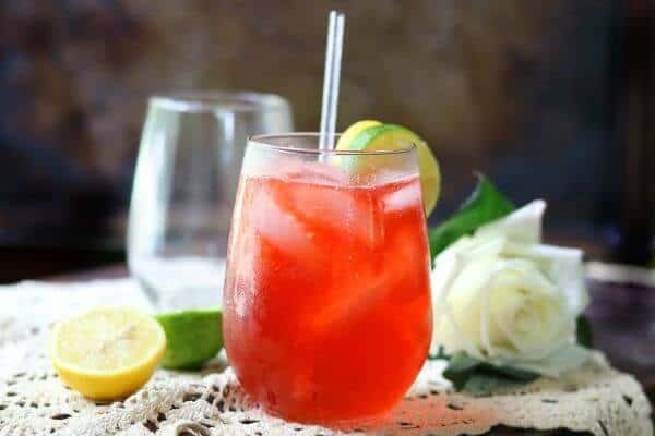 lammer Cocktail with limes and lemons