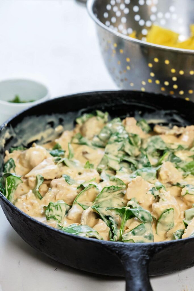 15 Minute Chicken Alfredo Ravioli Skillet Casserole Restless Chipotle