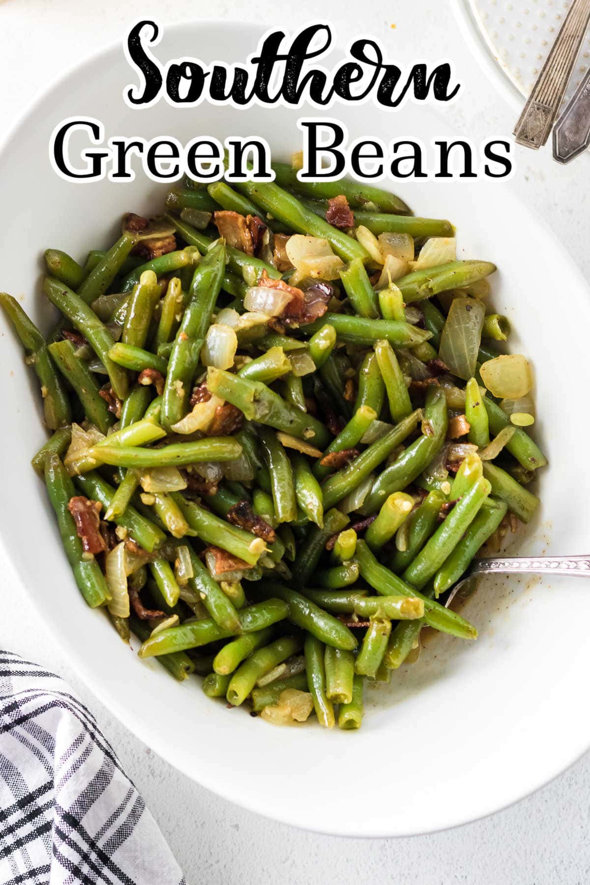 Overhead view of a bowl of green beans with title text overlay.