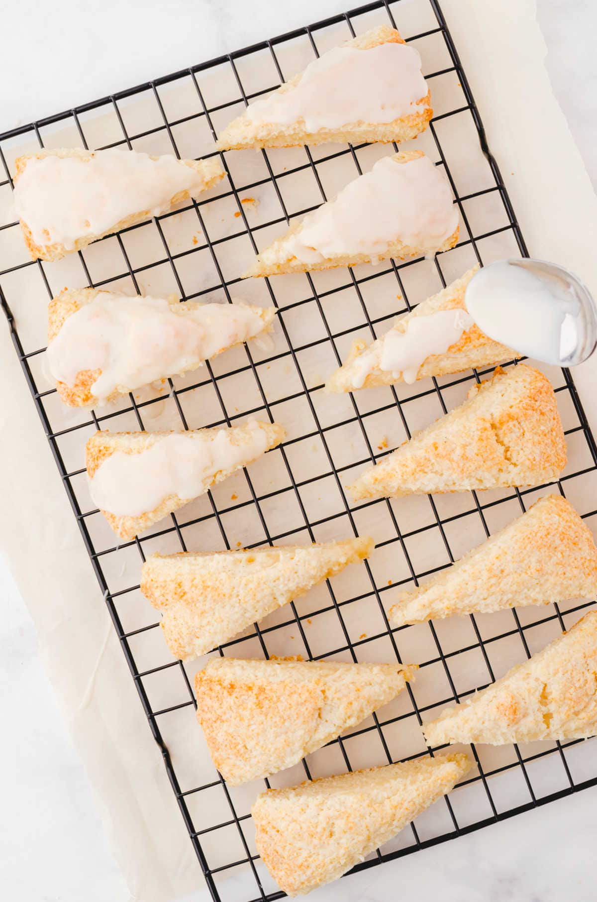 Baked scones on a cooling rack.