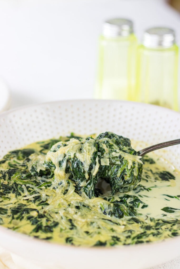 Creamed spinach - decorative image.