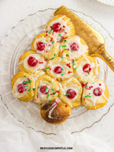 cropped-crescent-roll-danish-story.jpg