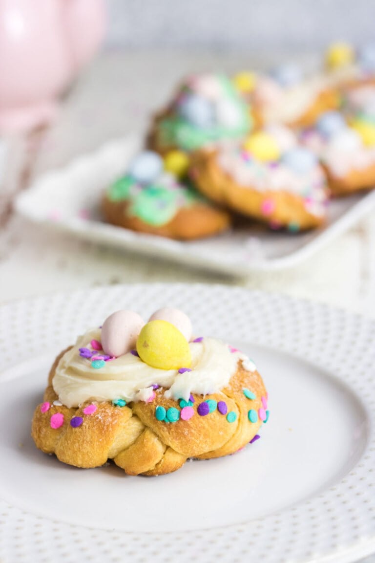 Easy Easter Sweet Rolls (Made with Crescent Rolls) Restless Chipotle