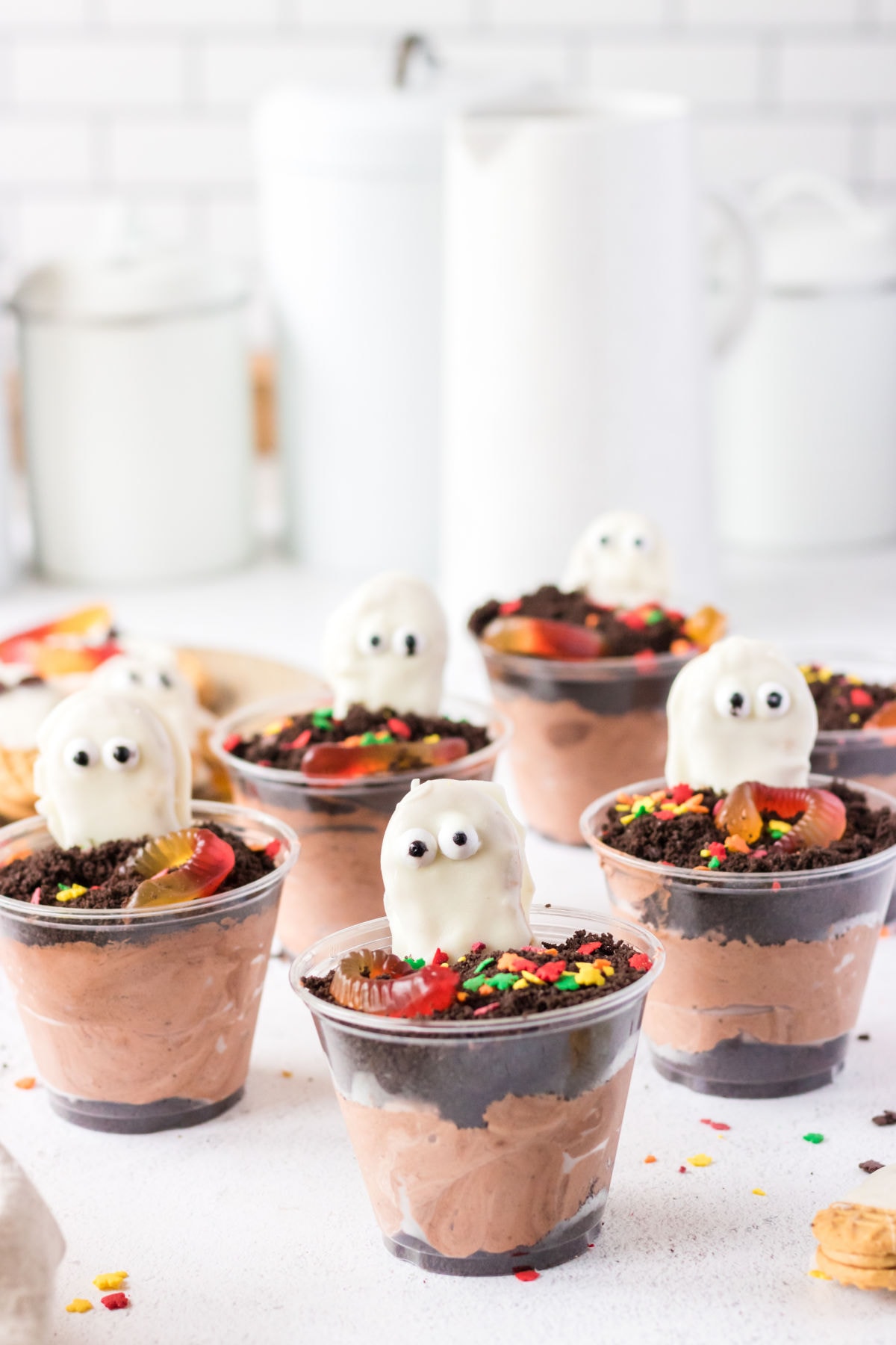 Another view of the finished spooky dirt cups.
