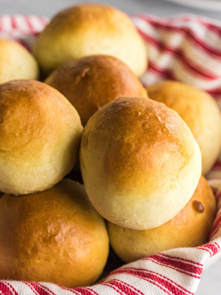 Finished rolls in a basket.
