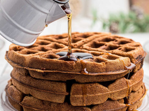 https://www.restlesschipotle.com/wp-content/uploads/2022/10/Gingerbread-Waffles-feat-500x375.jpg