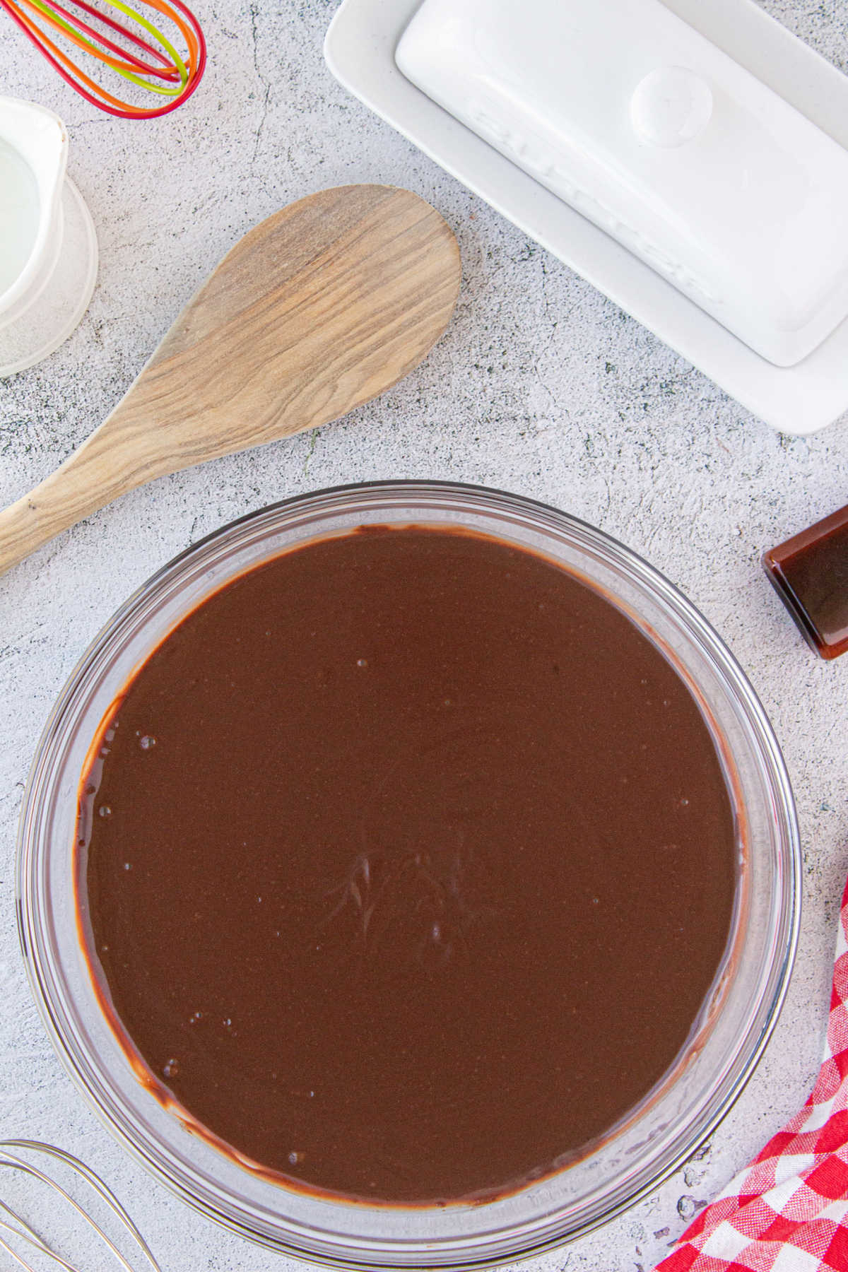 A bowl full of the finished pudding.