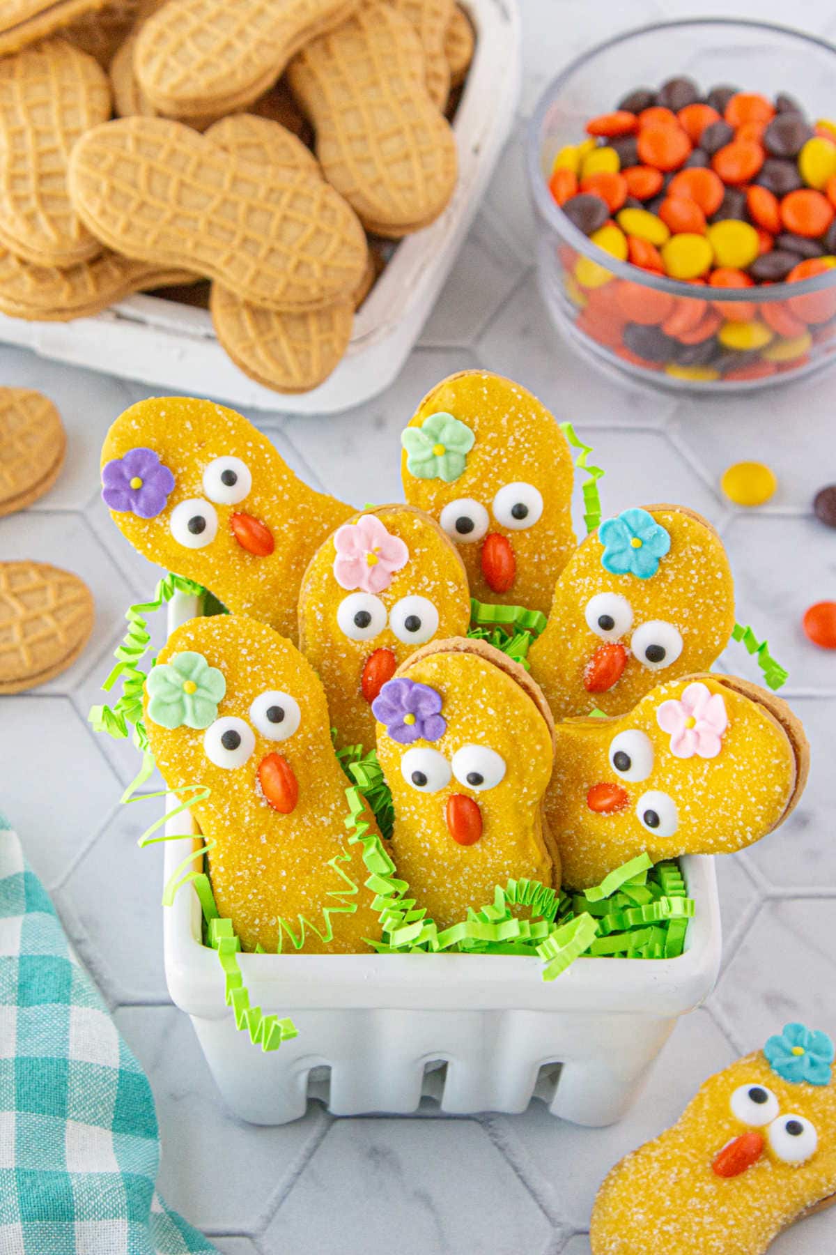 A group of Easter chick cookies.