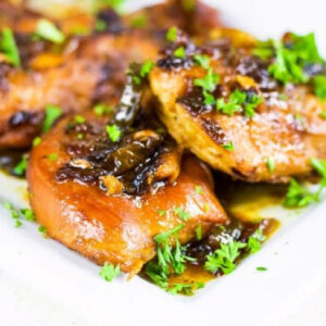 Closeup of the cooked chicken showing caramelization.