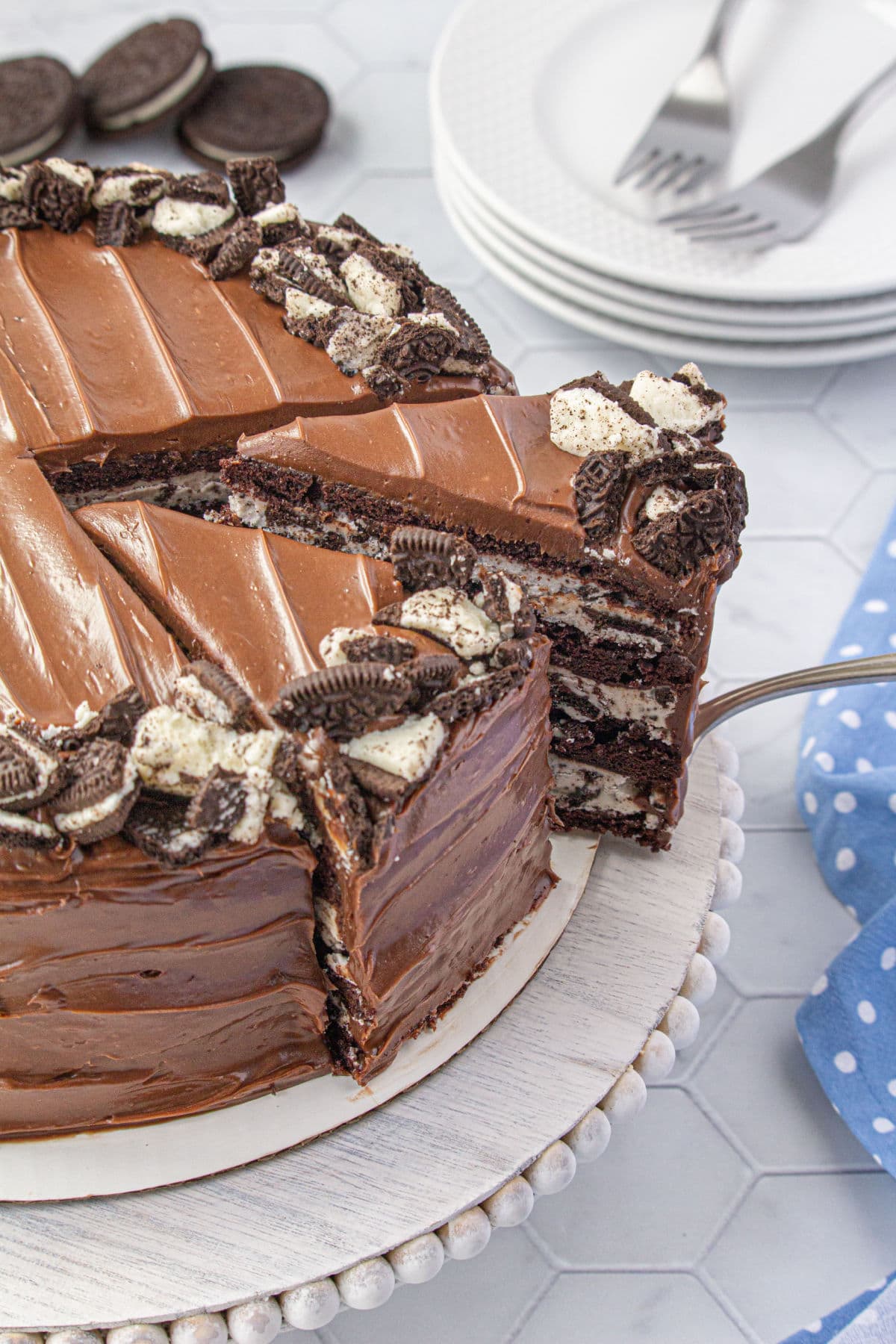 Cookies and cream layer cake recipe