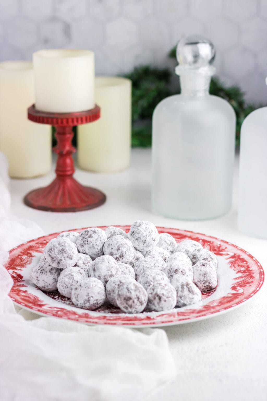 Old Fashioned Bourbon Balls (Easy No-Bake Recipe) - Restless Chipotle
