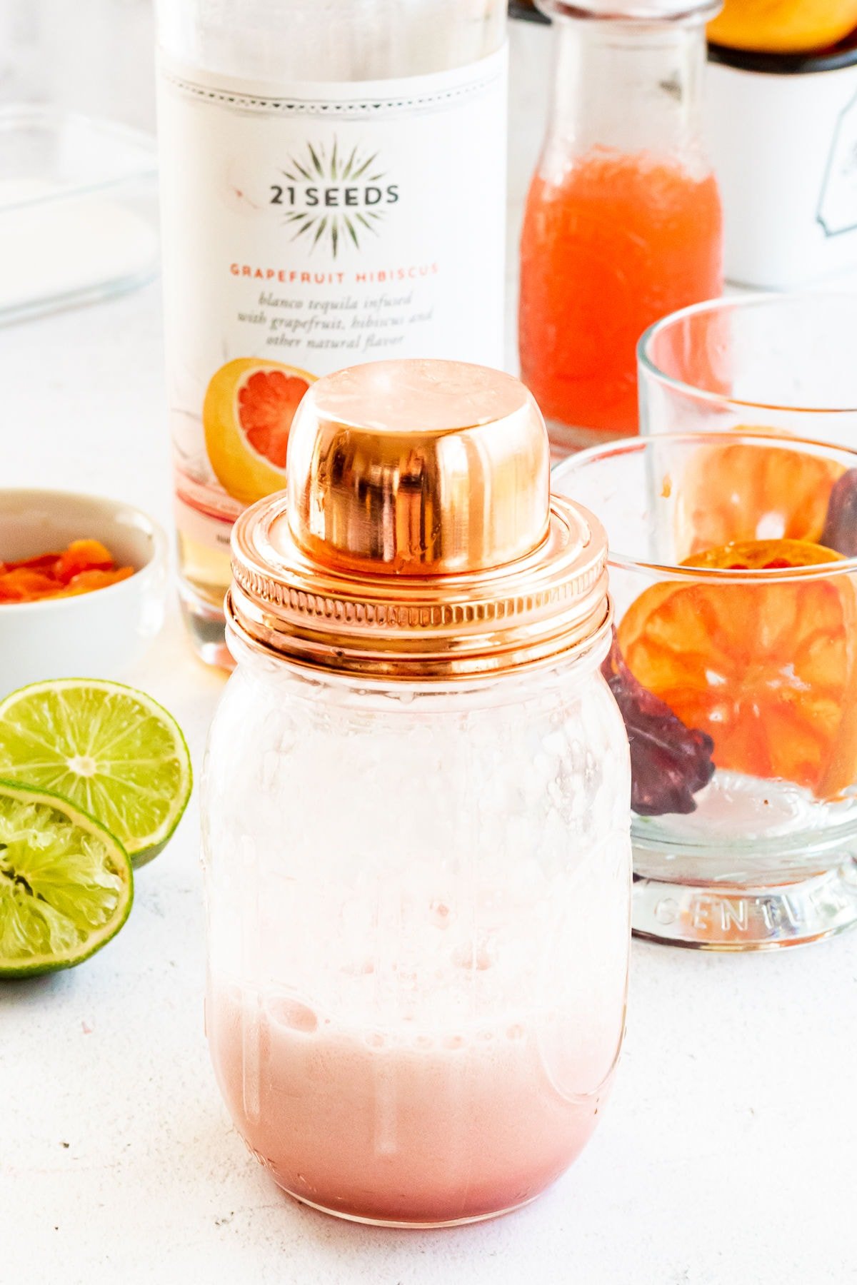 A cap on the mason jar to use as a shaker.