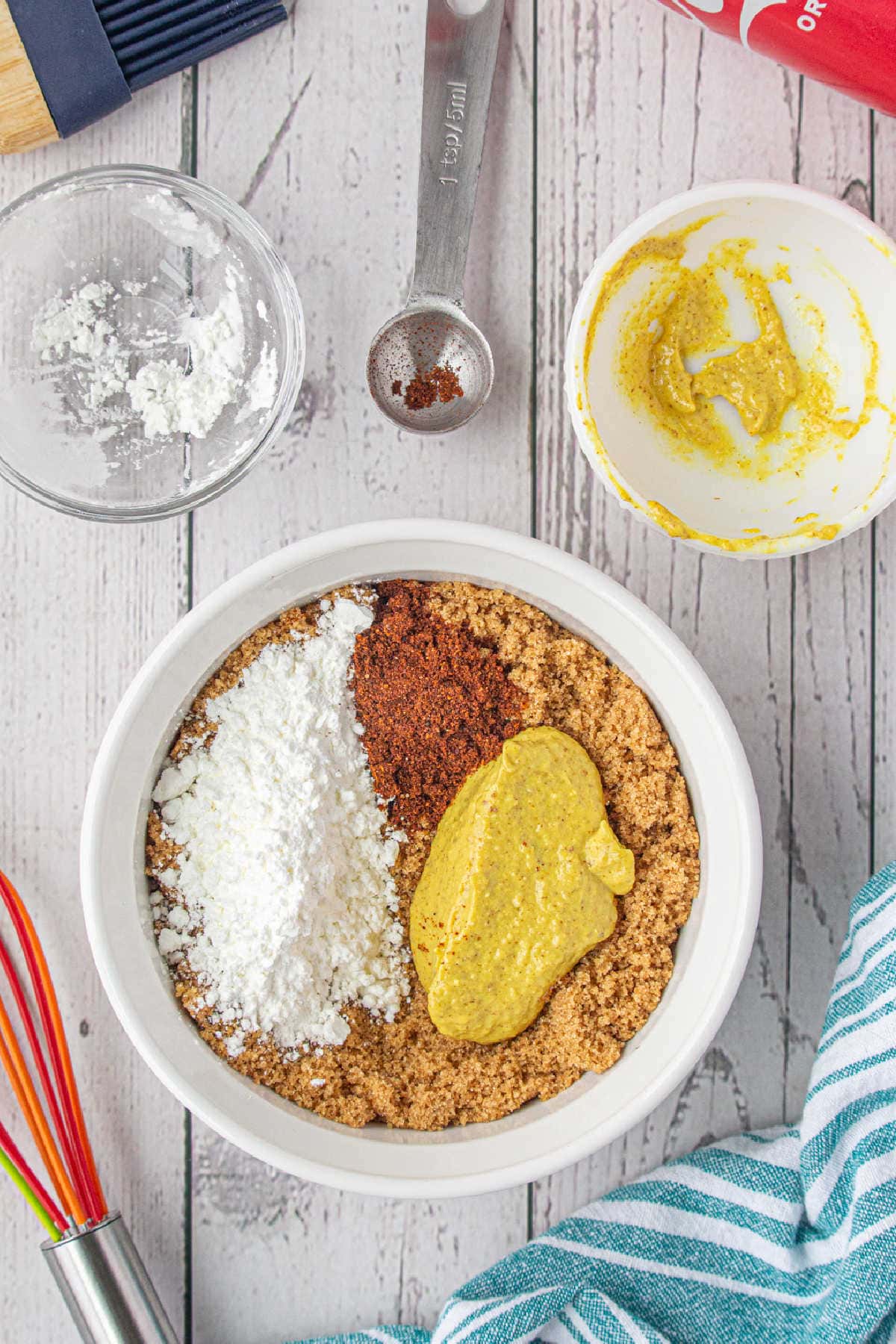 Ingredients for the glaze mixed together.