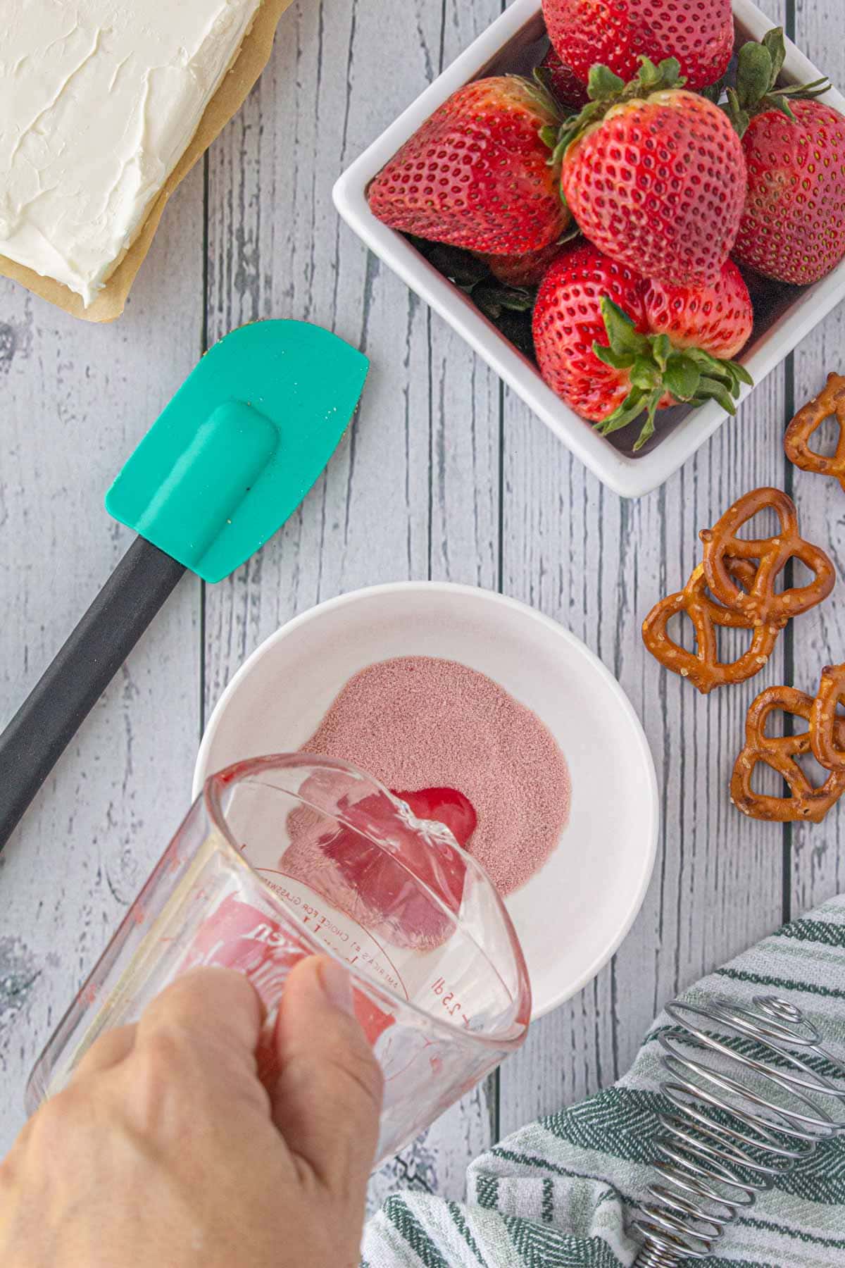 Boiling water being added to Jello.